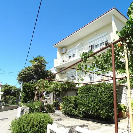 Apartmani Crikvenica 30053 - Veljacic Exterior photo