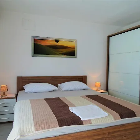 Apartmani Crikvenica 30053 - Veljacic Room photo