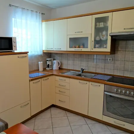 Apartmani Crikvenica 30053 - Veljacic Room photo