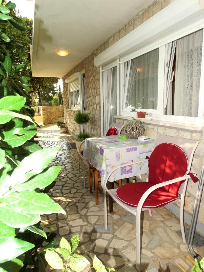 30053 - Veljacic * Crikvenica