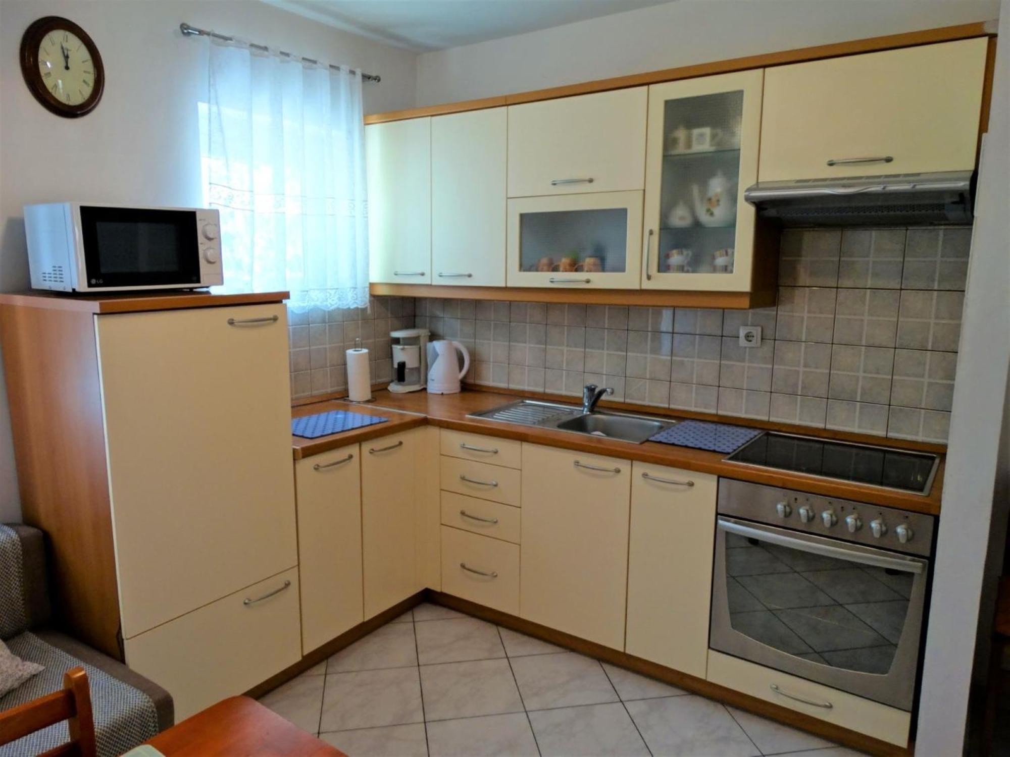 30053 - Veljacic * Crikvenica